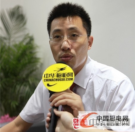 大自然家居家居事业部市场总监洪伟接受中华橱柜网专访