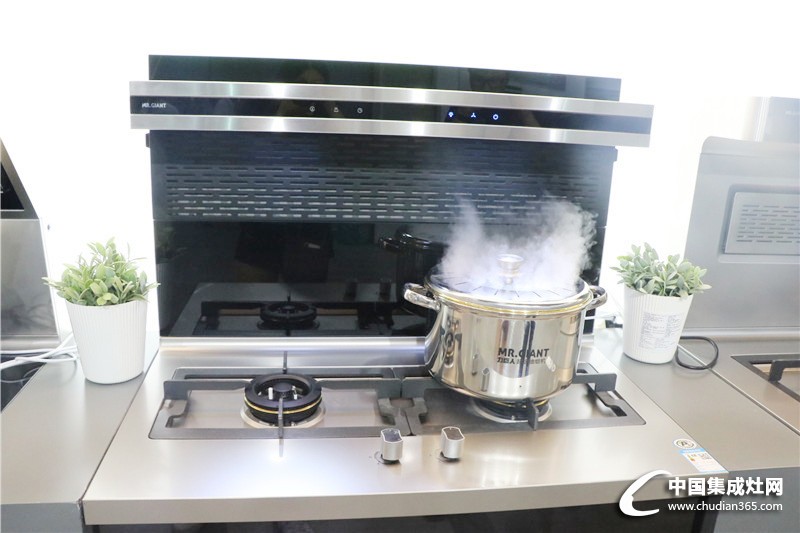 【上海厨卫展】力巨人超级油烟机U型3D控烟，就问你刺不刺激！——展会新品