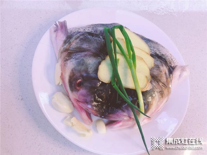 用火星人X7Z做一道湖南名菜：剁椒鱼头，香辣开胃吃的过瘾！