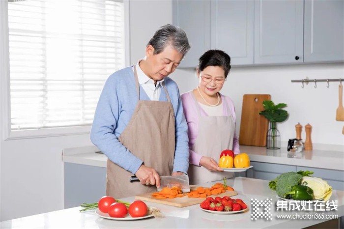 睿达蒸烤集成灶：老年人的晚年生活也需要高品质厨电保障