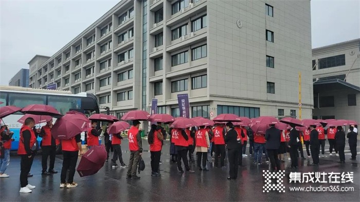 因势而谋，执梦远行！莫尼集成灶10月招商峰会火爆签单中~