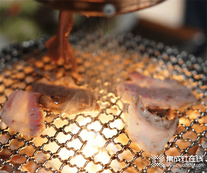 ZHEPAI 浙派“蓝影飞翼”蒸烤集成灶 丨不用炭火，在家也能痛快烧烤！