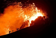 浙派蓝尚C2丨冰岛火山大爆发，居然有人在岩浆边上烤香肠？